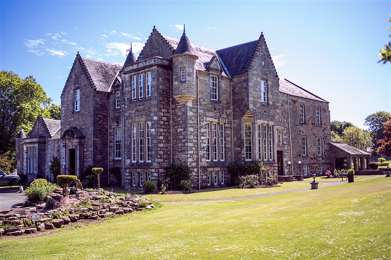 Fife Wedding Photographer | Douglas Cairns | 10% off - Daisy Duck